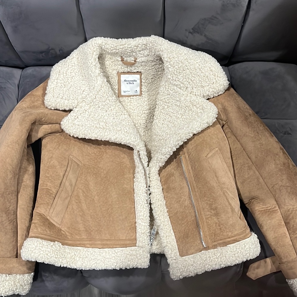 Abercrombie & Fitch shearling jacket size M
